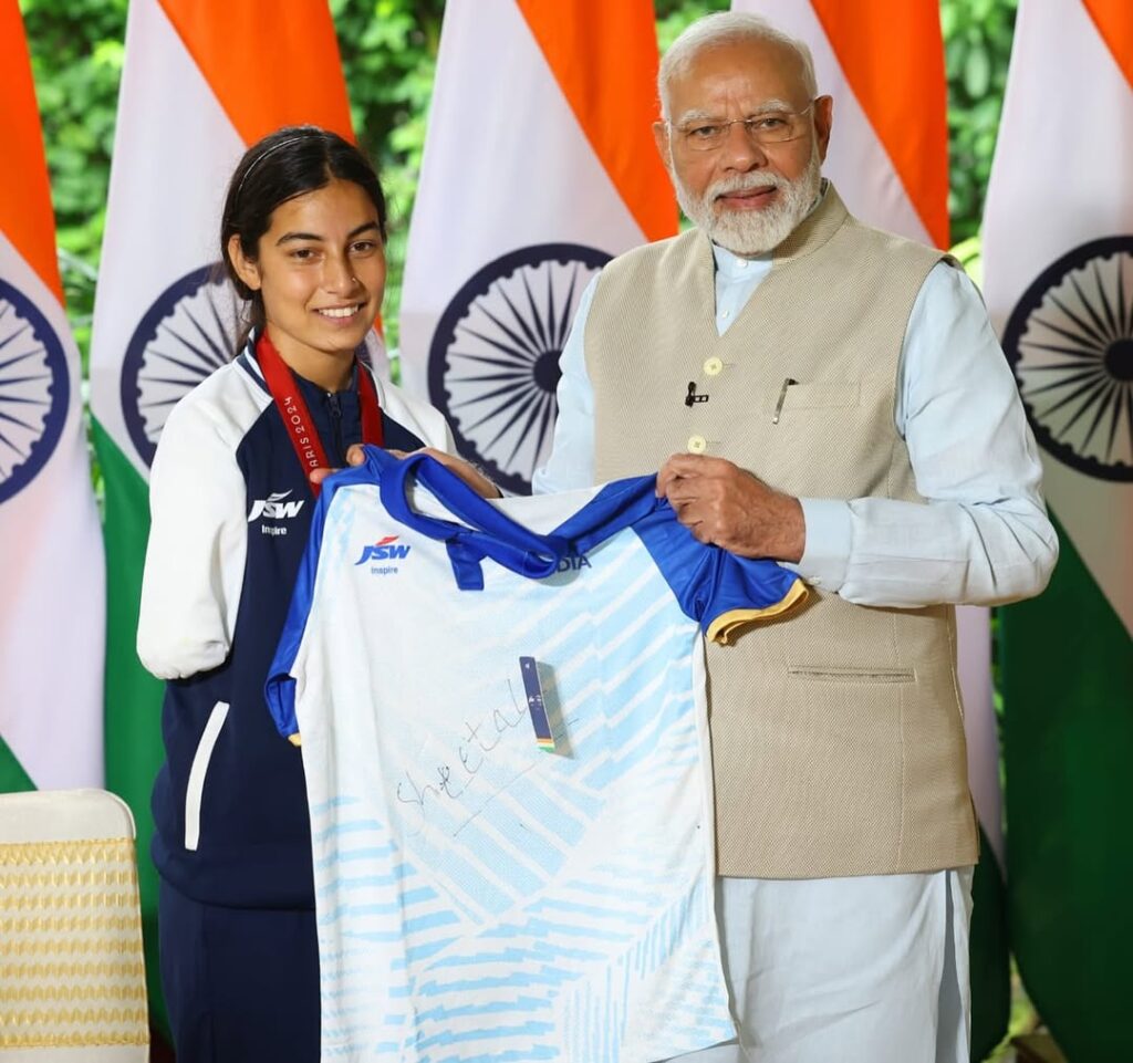 Sheetal Devi Biography in Hindi